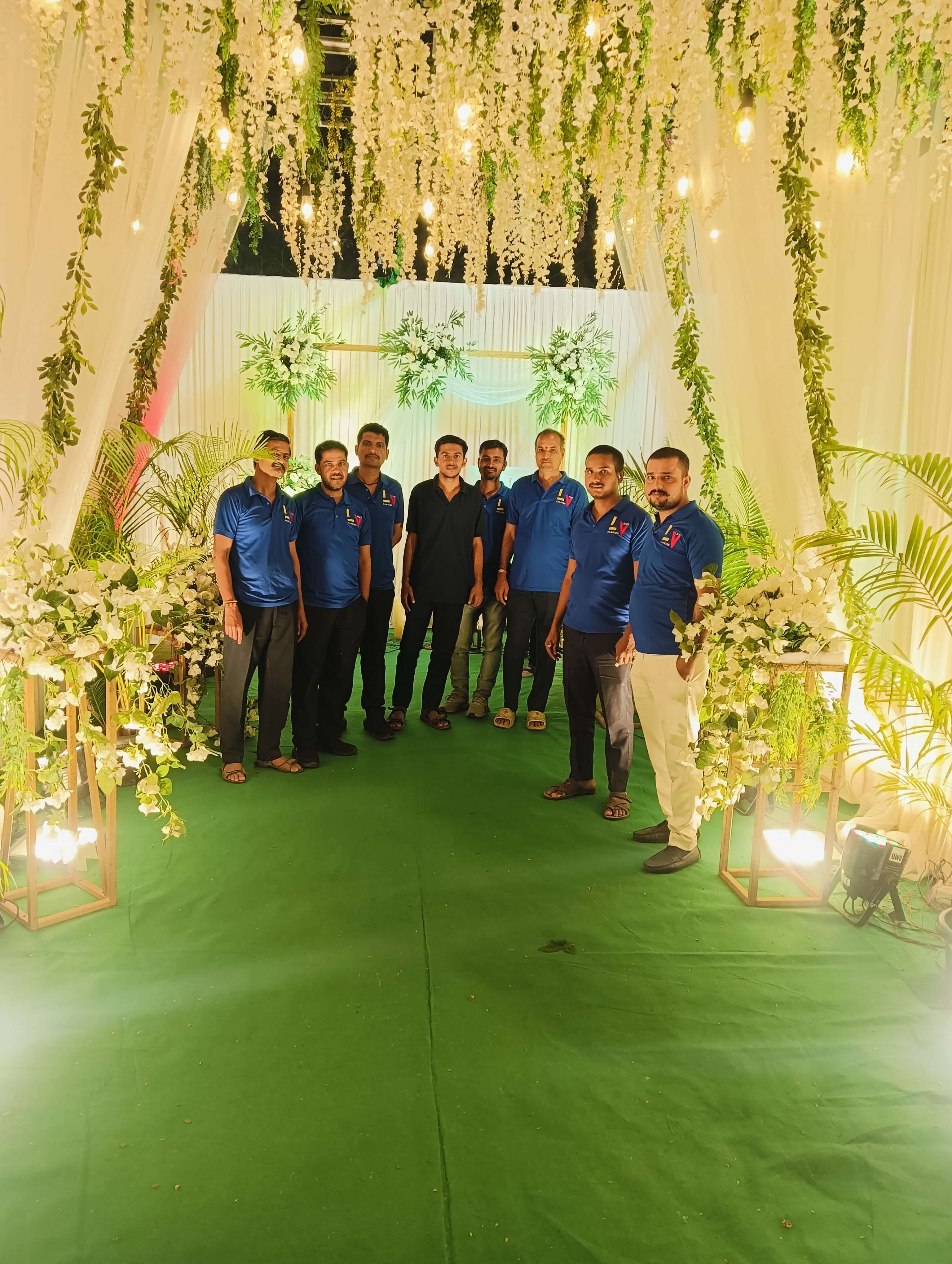 Corporate event crowd and vehicle coordination