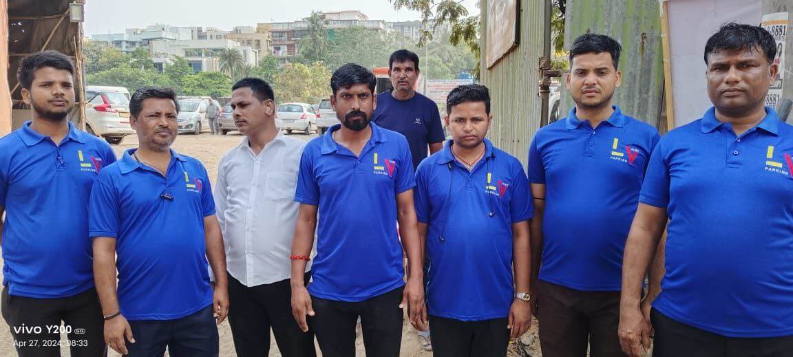 Hotel driveway managed for guest arrivals